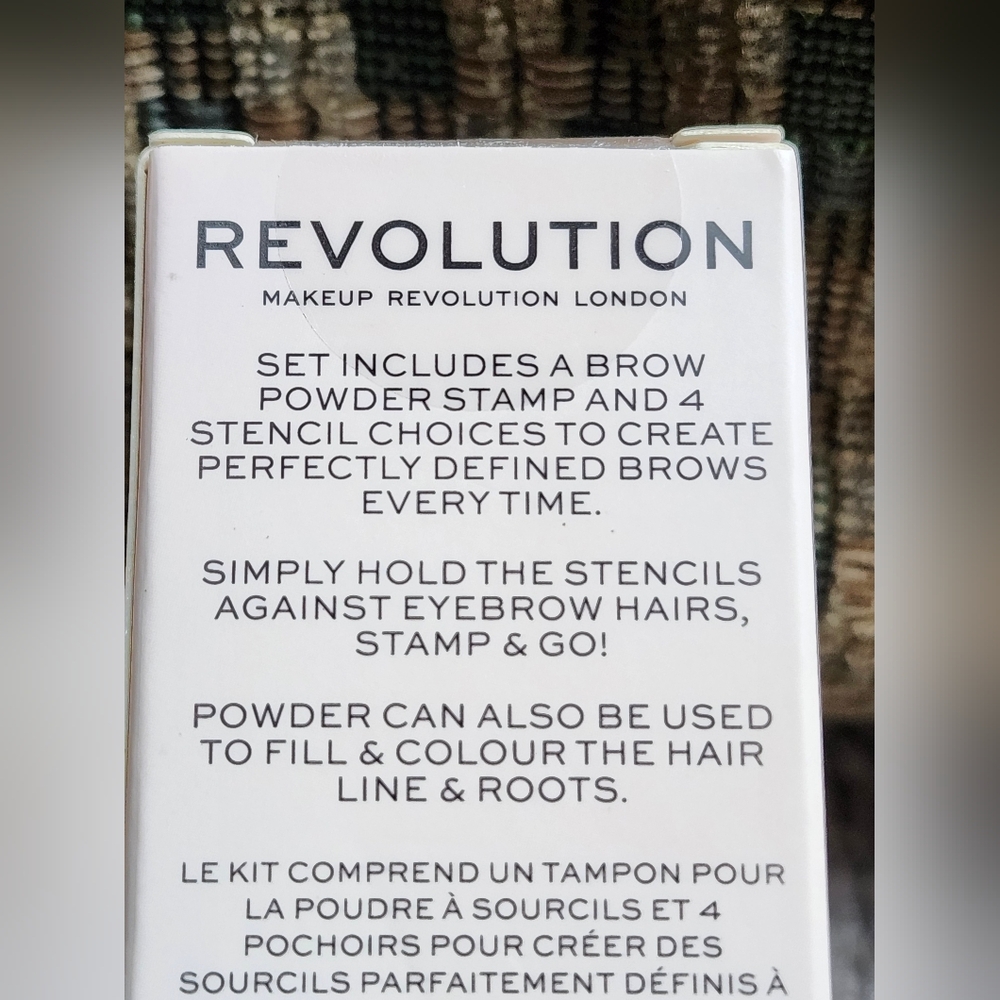 Revolution Brow Powder in Medium Brown - Picture 10 of 10